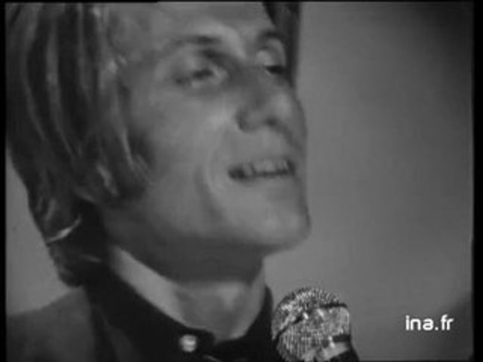 Jacques Dutronc "Il est cinq heures Paris s'éveille"