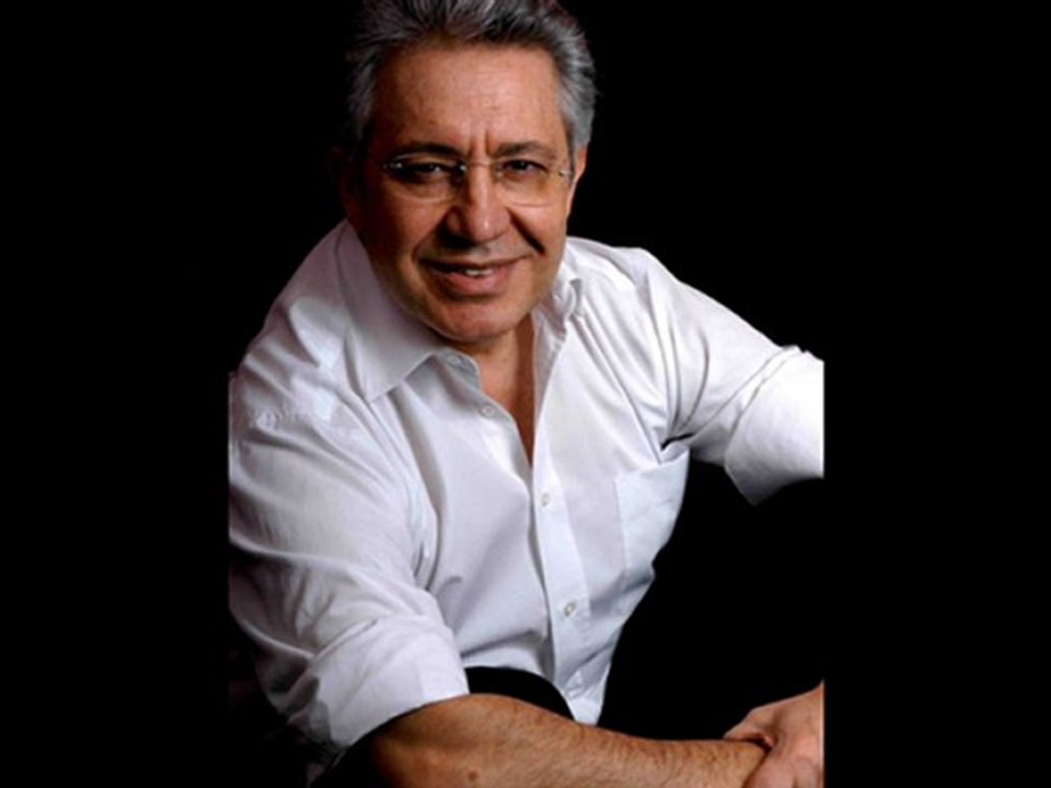 ZÜLFÜ LİVANELİ BOYLEDIR BIZIM SEVDAMIZ