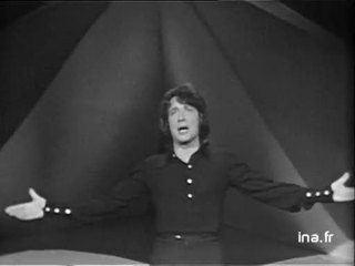 Michel Sardou " J'habite en France "