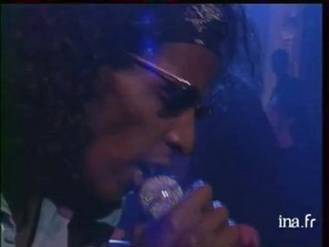 Ellis, Beggs and Howards Big bubbles, no troubles