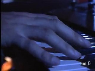 Beats international "Dub be good to me"