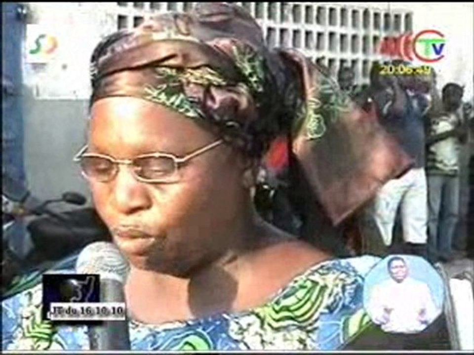 Zoom sur une marre d’eau intarissable à l’école Fleuve Congo