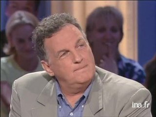 Jean Christophe Mitterrand à propos de son livre "Mémoire meurtrie" - Archive vidéo INA