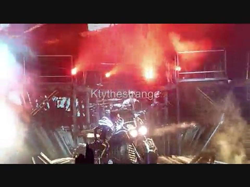 "Hunde" Tokio Hotel @Lille 17 Mars 2010