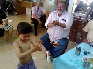 PARRITA CANTANDO A SU HIJO JOSE ENRIKE (BAILANDO)