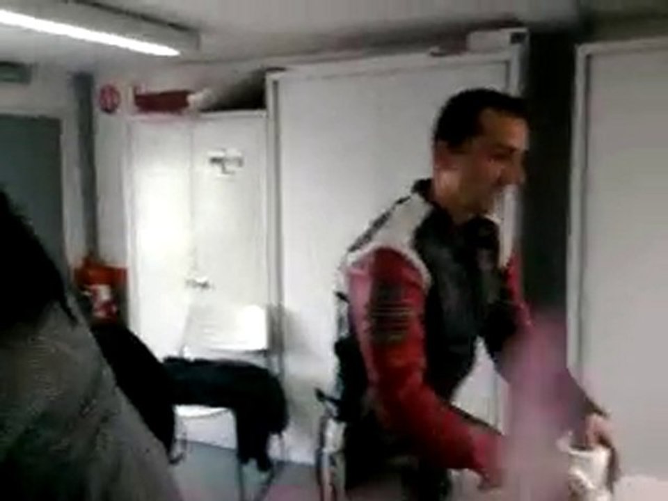 Cécé à Carole => Café renversé!!!!