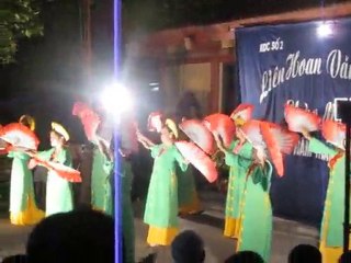 Danse traditionnelle: 1000 ANS d'HANOI