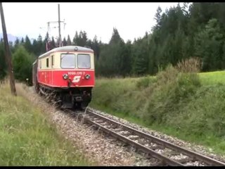 1099 002 + 1099 011 mit "Wendezug" bei Erlaufklausee