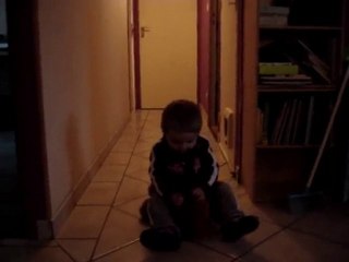 Antonin fait de l'équitation!