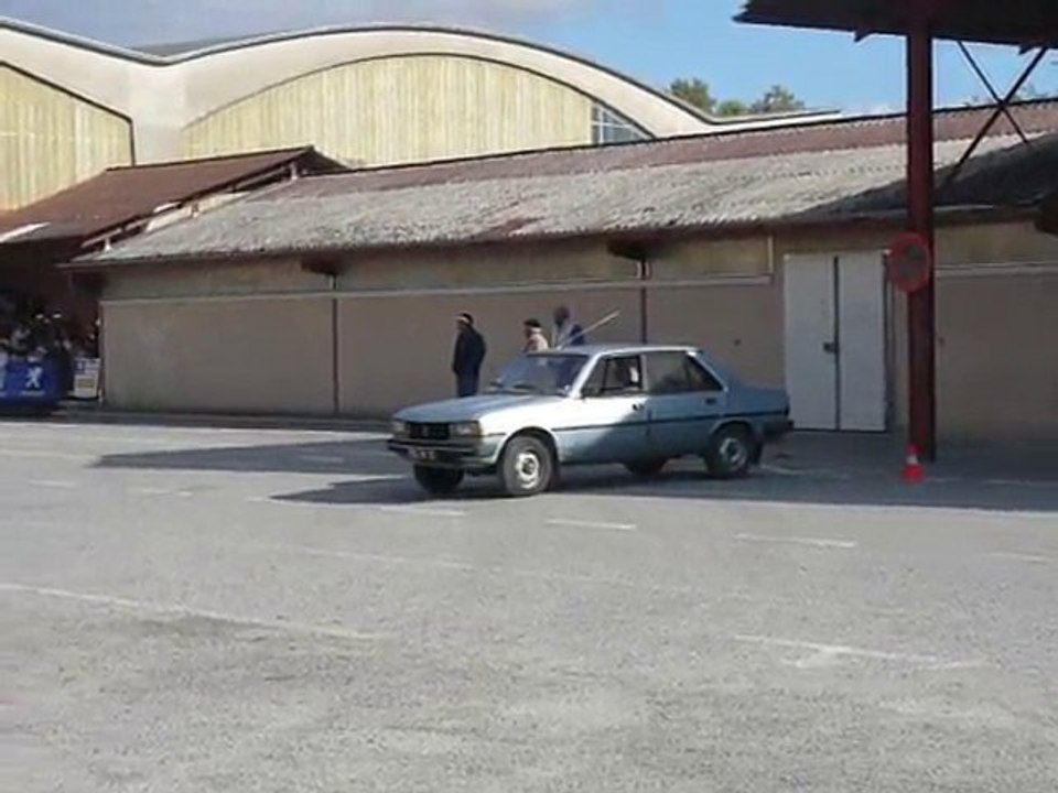 Crash-test R11 vs 305