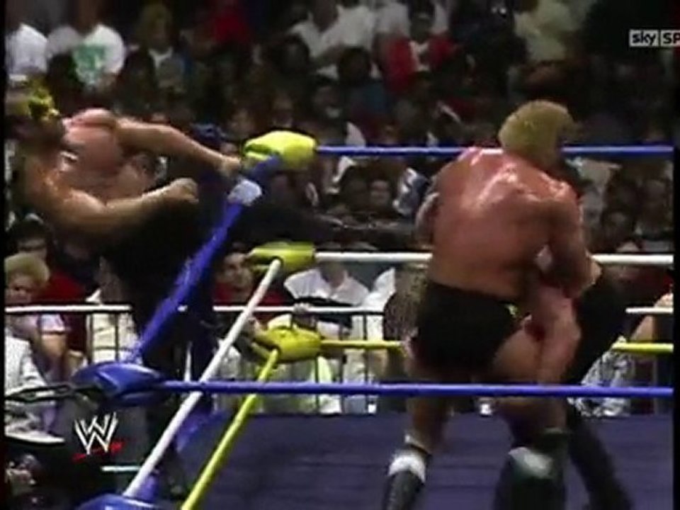 WWE Vintage Collection 17/10/2010 Part 3/4