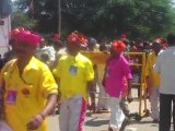 mysr.in People thronging Amba Vilas Palace Gate