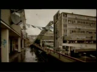 Oasis - The Importance Of Being Idle