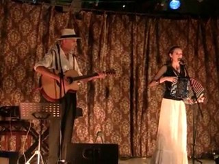 Caroline Fédi ( Le bar tabac d'en bas)