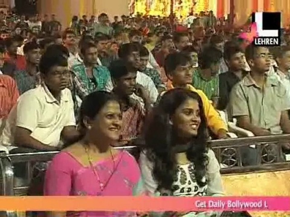 Mika Performs at Durga pooja