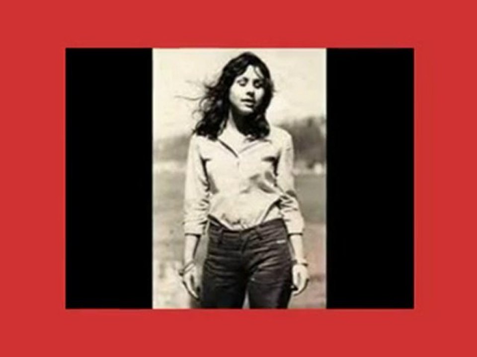 Nilüfer Sende Gözüm Yok by nilgun yilmaz duran