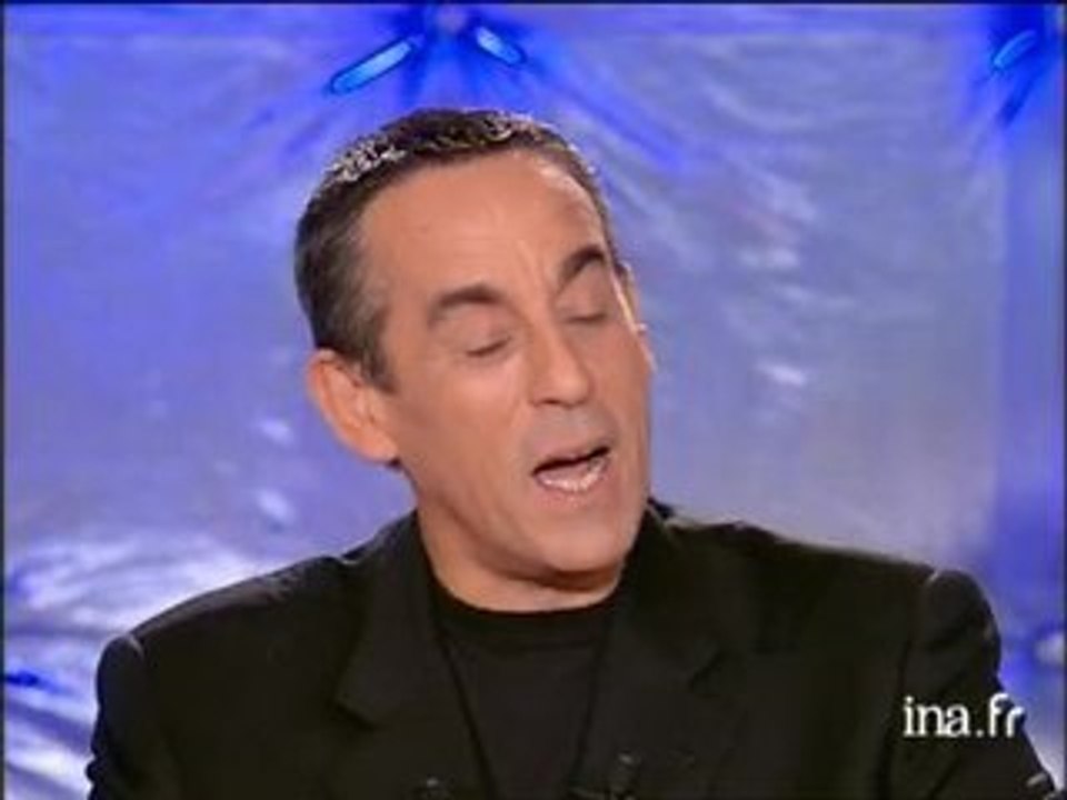 Kad et Olivier disent "Magneto Serge"