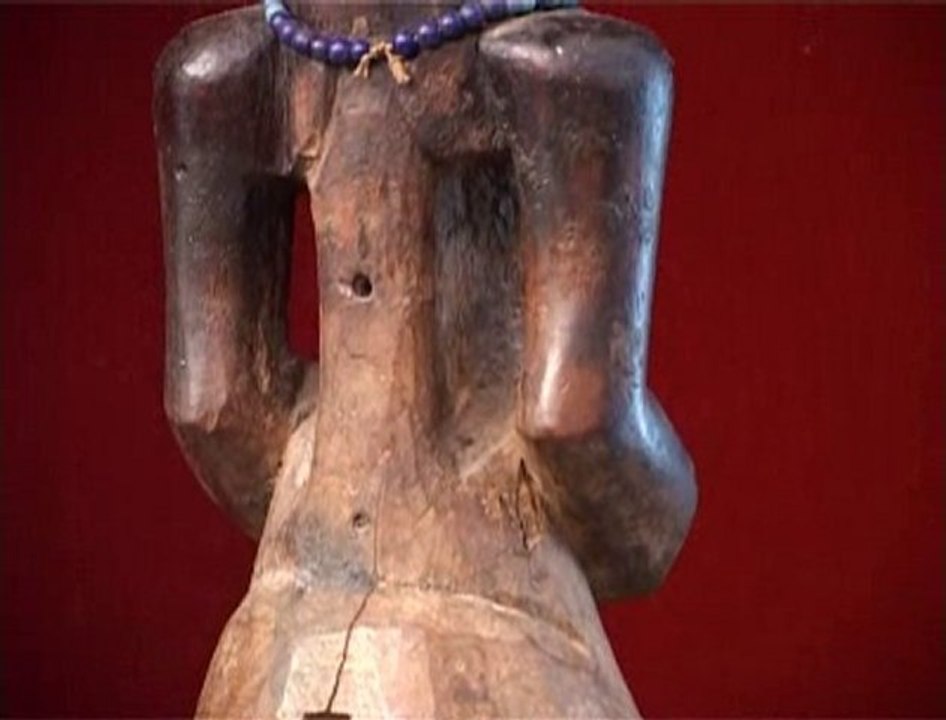 Un expert, une oeuvre : statue fétiche Songye