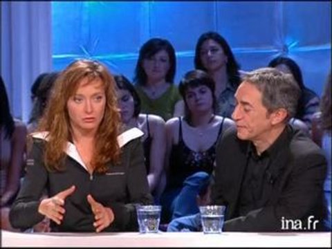 Julie Ferrier à propos de son spectacle Aujourd'hui c'est Ferrier