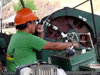 Equateur: poursuite des excavations pour retrouver deux mineurs