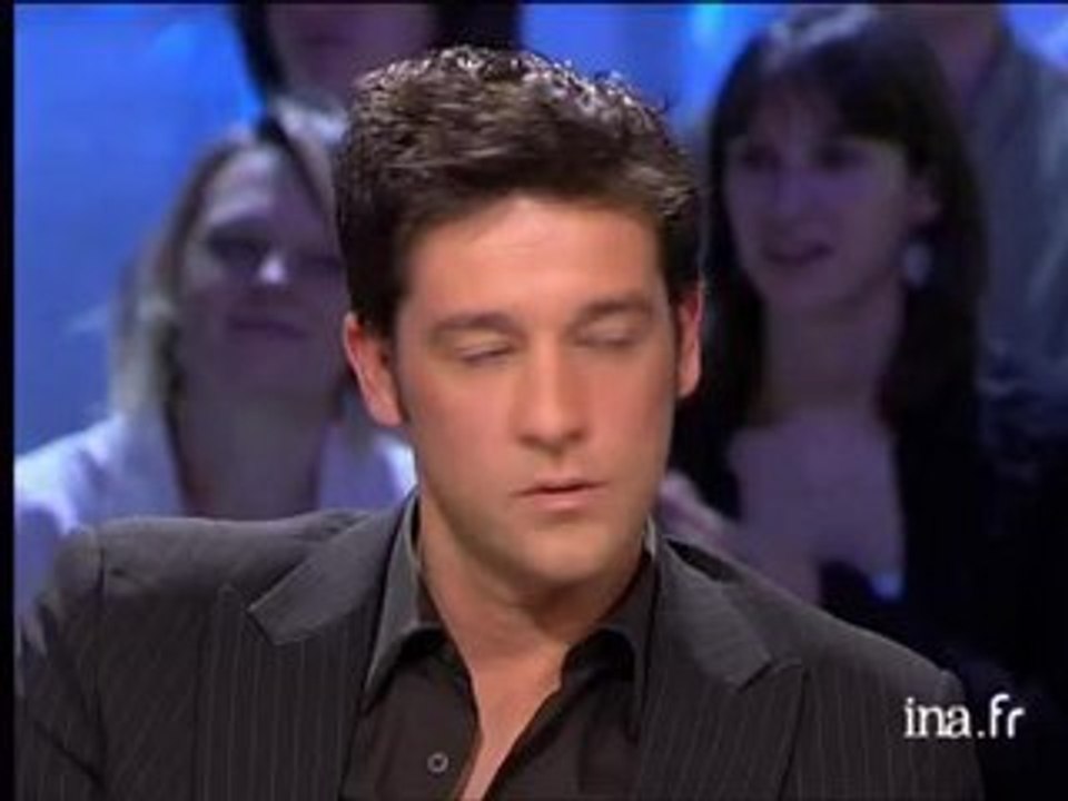 Gages Titoff et Maria Jurado, " Pause Bisou" Titoff