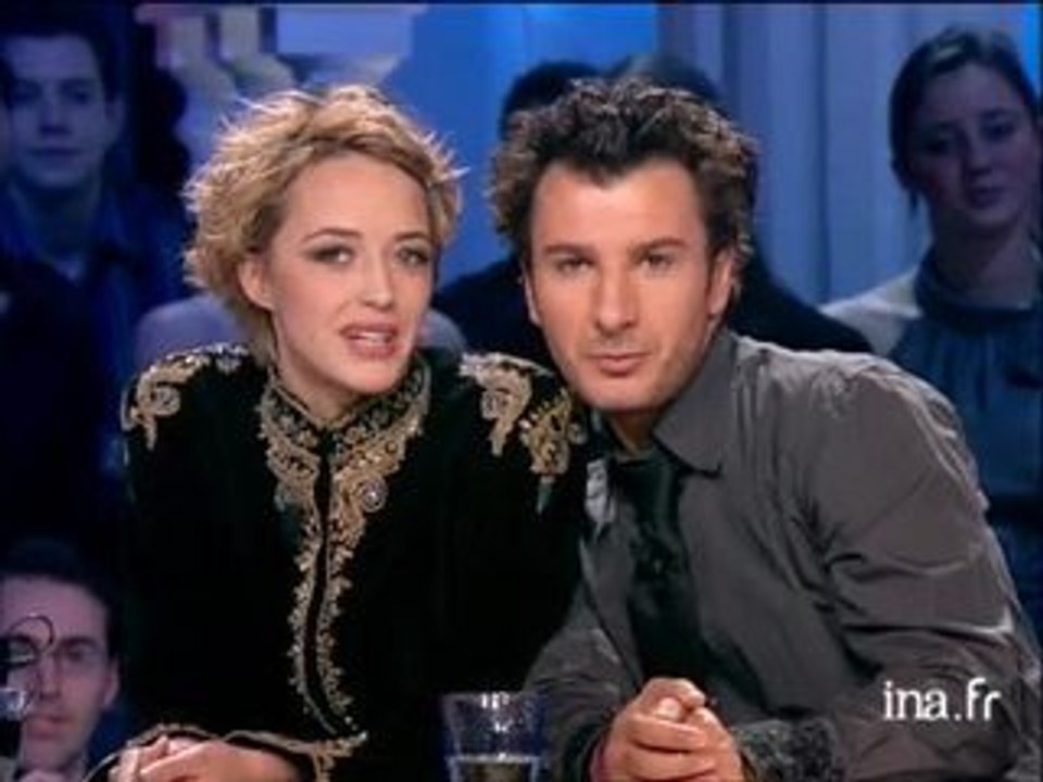 Hélène de Fougerolles et Michaël Youn "Magnéto Serge"