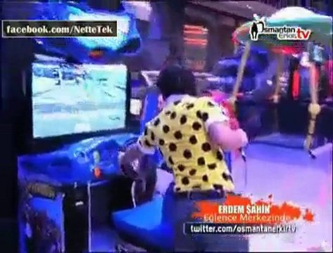 Erdem Şahin - Eğlence merkezinde :)