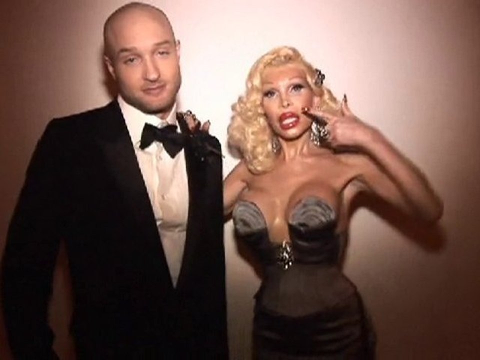 Cazwell feat. Amanda Lepore - Get Into It