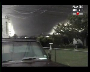 Tornades : Au cœur du monstre [2]