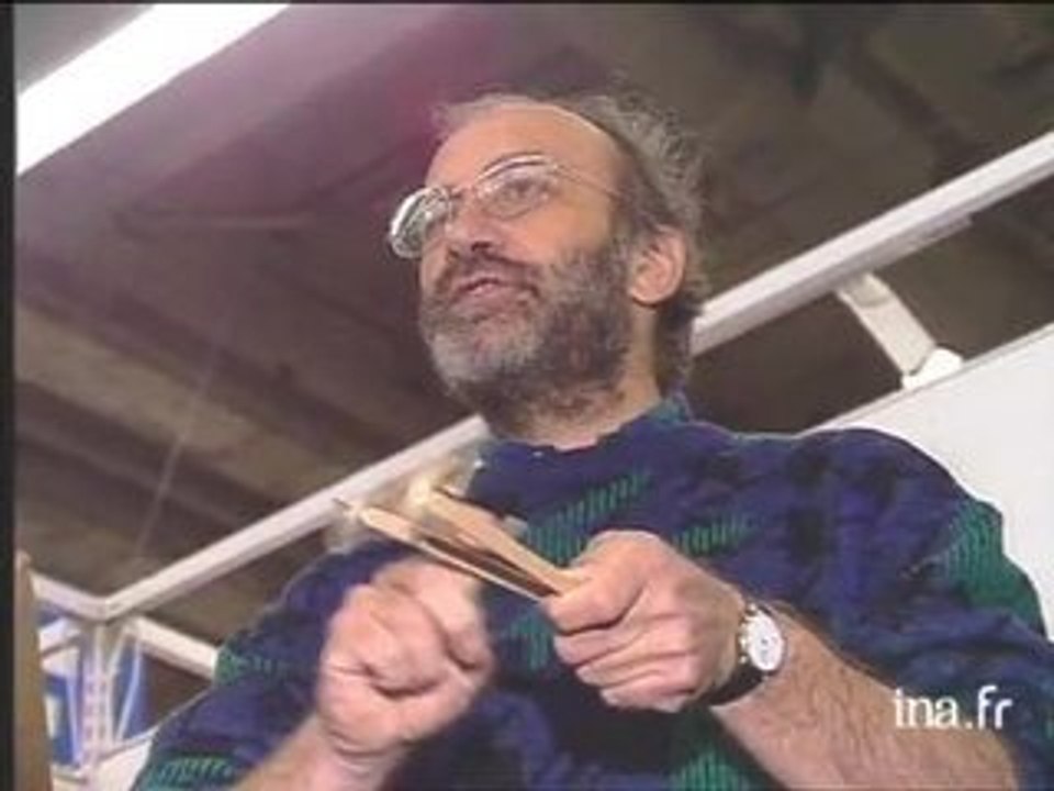 Le bozo-bozo, l'invention inutile du Concours Lépine - Archive INA