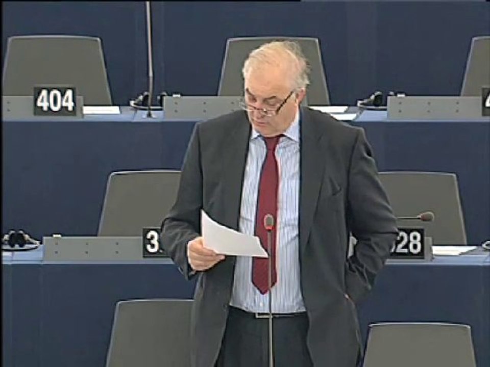 Charles Goerens on combating poverty