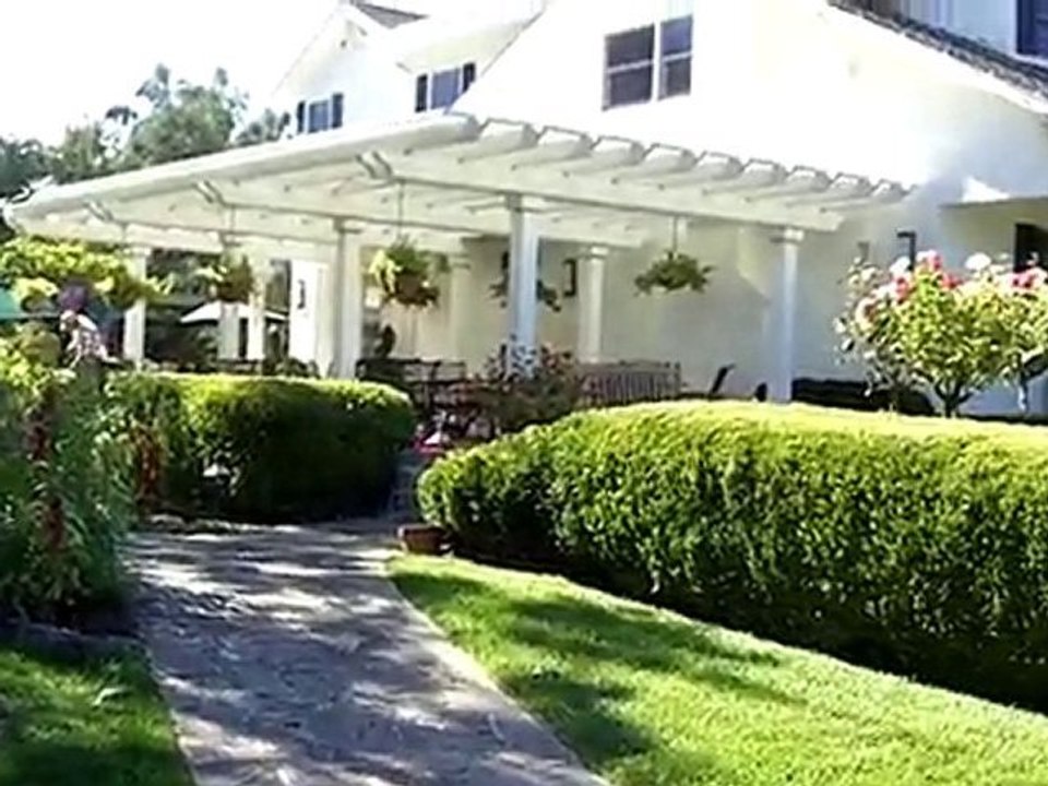 BR Cohn Winery on a Party Day