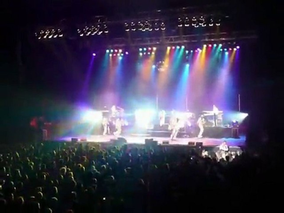 Kool and The Gang - Take My Heart Lille 2010