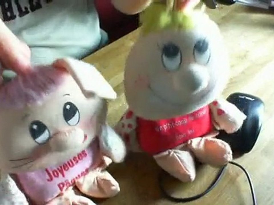 Wiwi théatralise "x files theme"