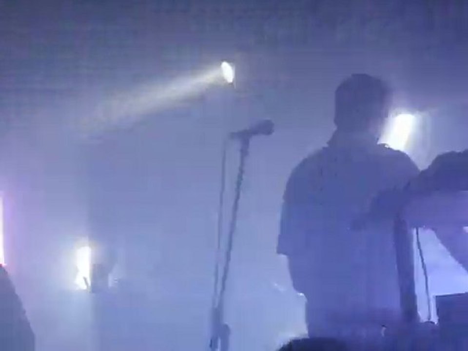 front line assembly, shifting through the lens, en concert,live, paris,bus palladium