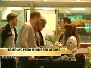 Katy Perry, Russell Brand in India for their wedding