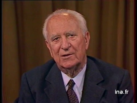 20h Antenne 2 du 23 avril 1982 - Attentat rue Marbeuf à Paris - Archive INA