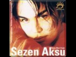 HER ŞEYİ YAK SEZEN AKSU
