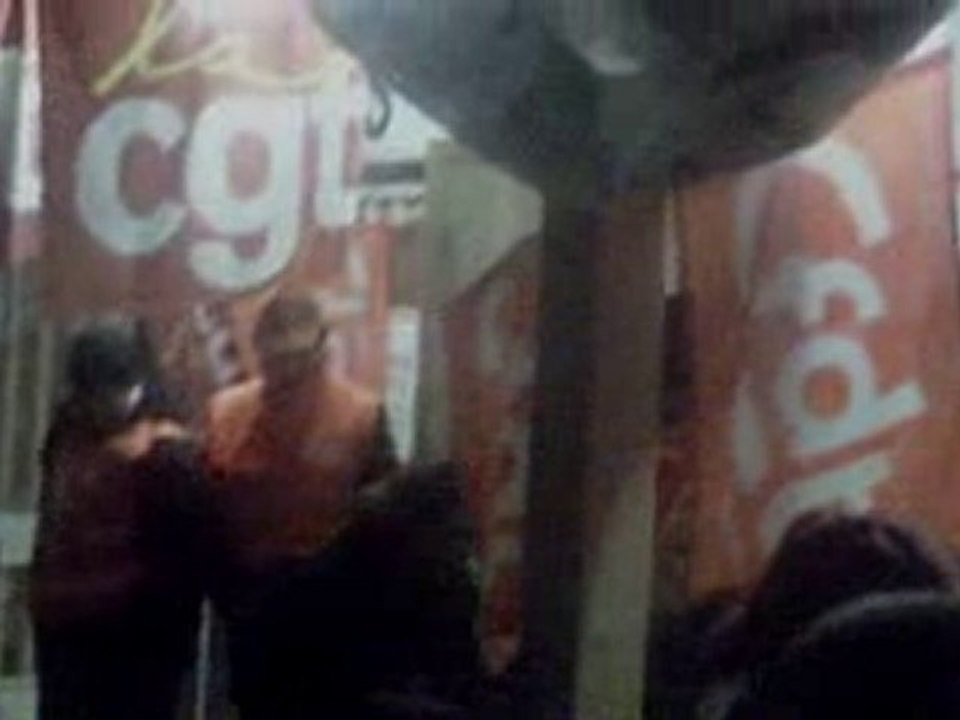 AG à la raffinerie de Grandpuits le 20-10-10