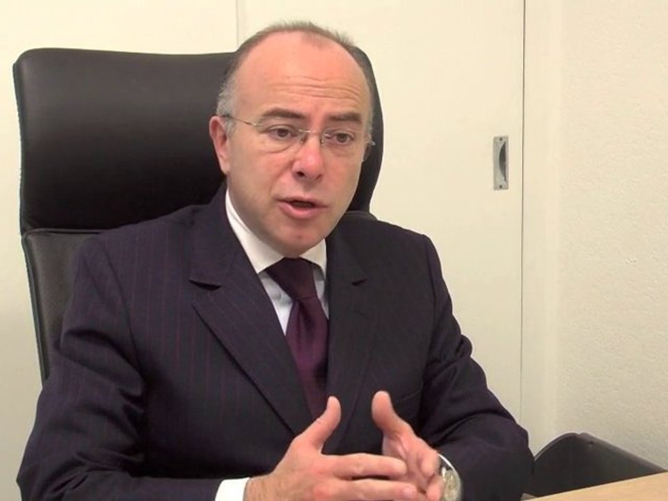 Bernard Cazeneuve - Attentat de Karachi