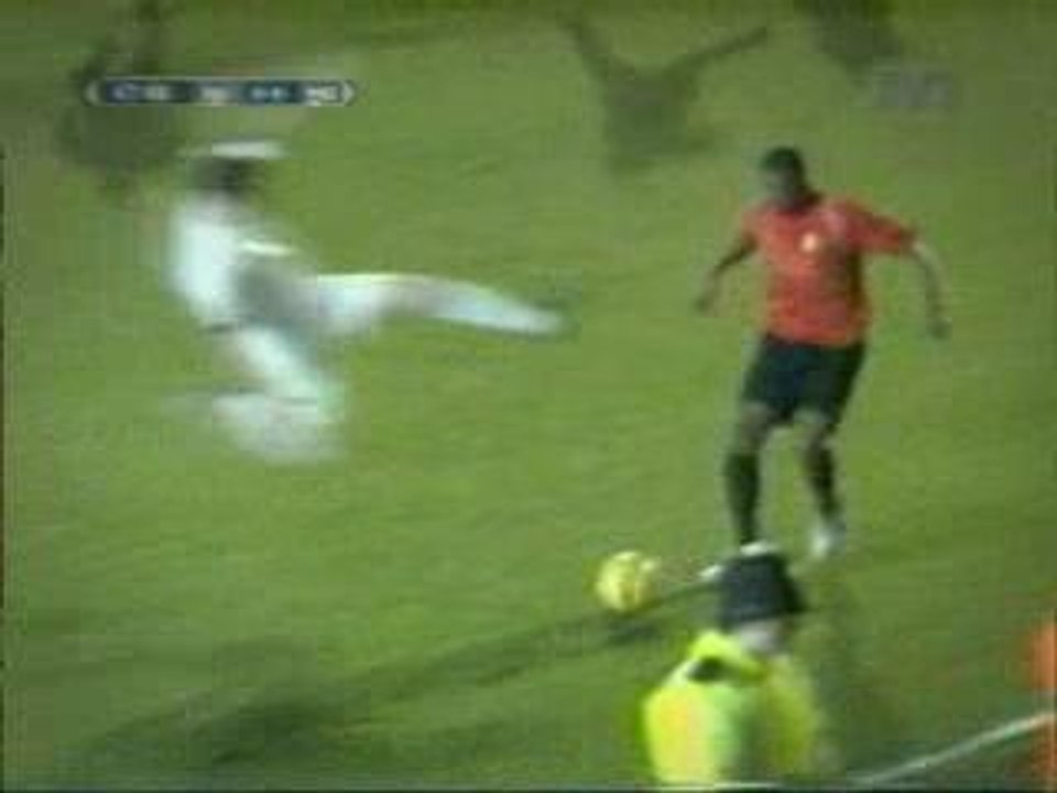 nike_beautiful_football_music_fr_high