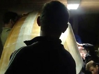 sortie du pont, en direction du jardin, sous le saule