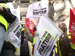 A tale of two countries: France, Britain and welfare reform