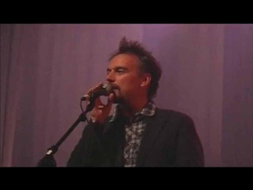 Les Mauvaises Langues - homme providentiel