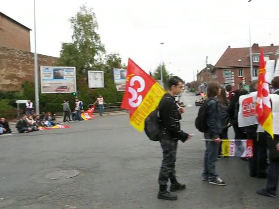 Beauvais; 200 lycéens dans les rues ce vendredi matin