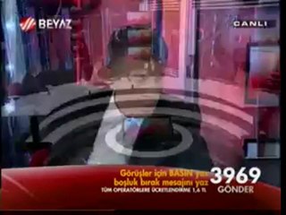 11-BEYAZ TV-12.10.2010-23-59-33_1