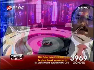 Gökçe Fırat: Bu ülkenin Kültür Bakanı bir dönek