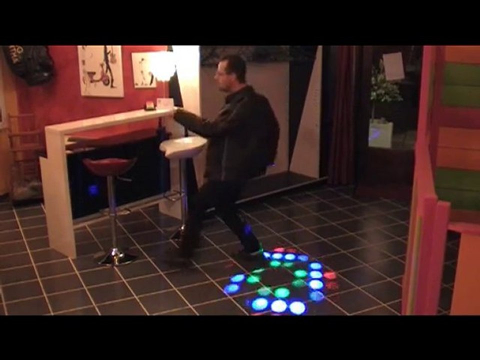 "soirée dansante" Episode 9 série "le restaurant"