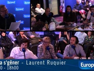 Le nageur a chaud aux fesses