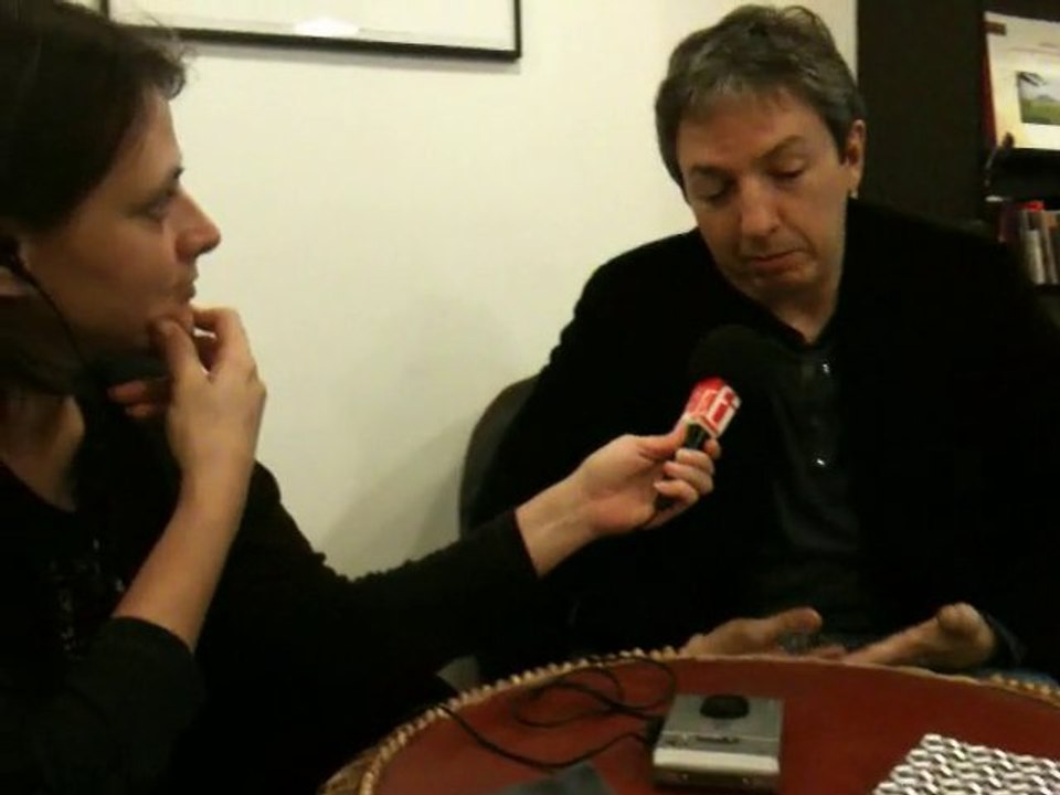 David Toscana avec Ivonne Sánchez de RFI